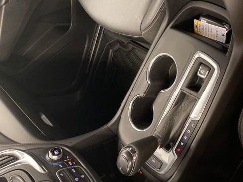 Used 2020 Chevrolet Equinox Premier w/ LPO, Floor Liner Package image 13