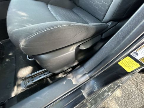 Used 2021 Toyota Corolla SE FWD image 13