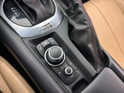 Used 2019 MAZDA MX-5 Miata Grand Touring image 24