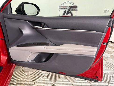 Used 2022 Toyota Camry SE w/ Audio Upgrade Package FWD image 15