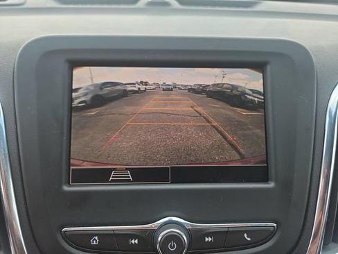 Used 2024 Chevrolet Equinox LT FWD image 21