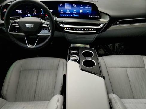 Used 2024 Cadillac Lyriq Sport AWD/4WD image 53