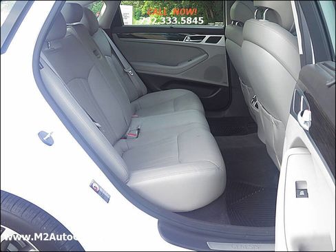 Used 2015 Hyundai Genesis 3.8 w/ Option Group 02 image 15