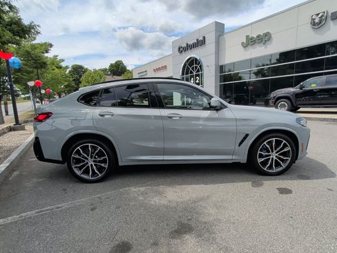 Used 2022 BMW X4 xDrive30i AWD/4WD image 7