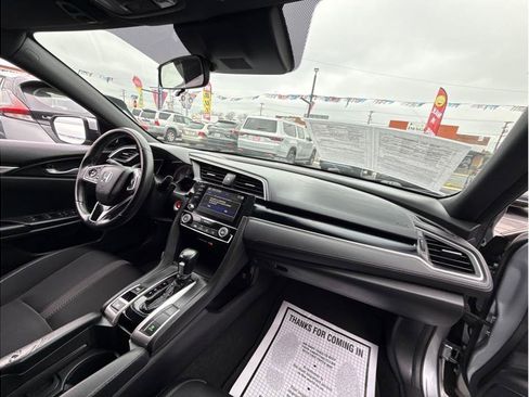 Used 2020 Honda Civic Sport image 7