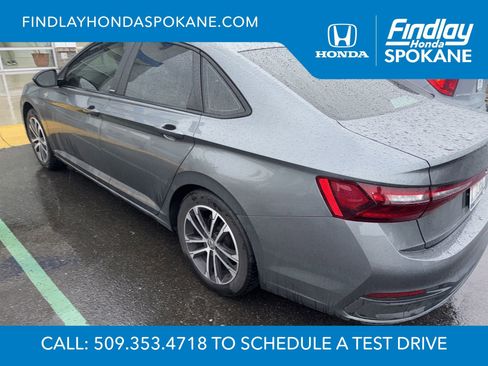 Used 2025 Volkswagen Jetta Sport FWD image 2