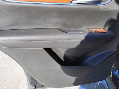 Used 2019 Cadillac XT5 Premium Luxury w/ Driver Assist Package image 14