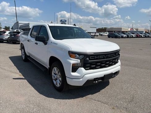 Used 2024 Chevrolet Silverado 1500 Custom AWD/4WD image 8