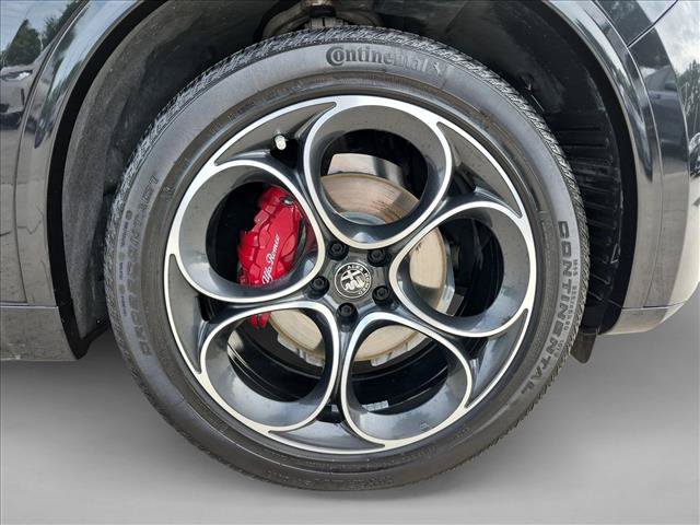 Used 2024 Alfa Romeo Stelvio Veloce AWD/4WD image 25