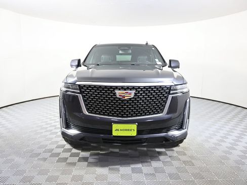 Used 2024 Cadillac Escalade ESV Luxury w/ LPO, Floor Liner Package AWD/4WD image 10