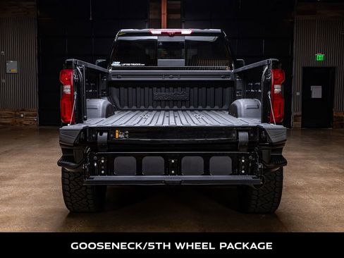 Used 2023 Chevrolet Silverado 3500 High Country w/ Z71 Off-Road Package image 9