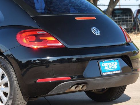 Used 2013 Volkswagen Beetle 2.5 FWD image 30