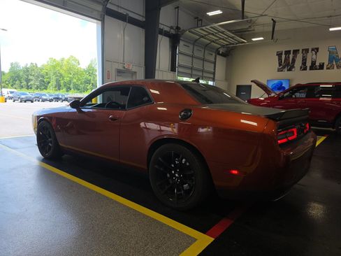 Used 2020 Dodge Challenger R/T Scat Pack RWD image 8