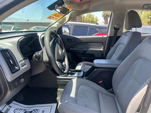 Used 2018 Chevrolet Colorado W/T w/ WT Convenience Package RWD image 18