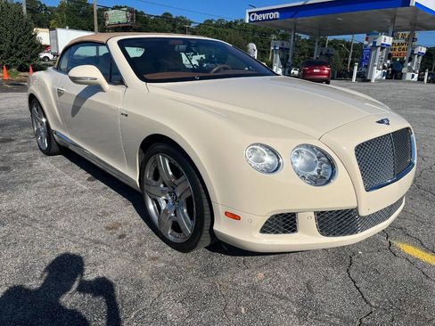 Used 2015 Bentley Continental GT image 7