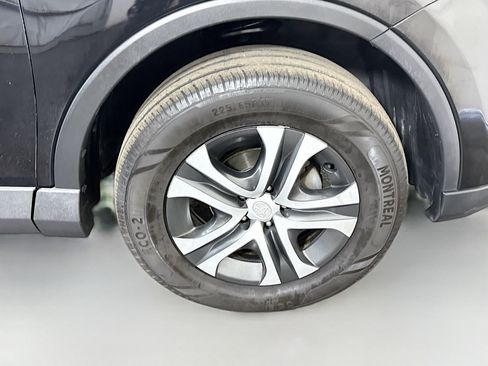 Used 2017 Toyota RAV4 LE image 31