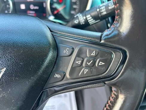 Used 2022 Chevrolet Equinox RS w/ RS Leather Package FWD image 19