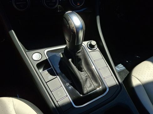 Used 2021 Volkswagen Jetta R-Line w/ R-Line Cold Weather Package FWD image 18