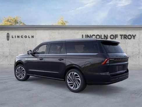 New 2026 Lincoln Navigator L Reserve AWD/4WD image 4