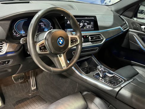 Used 2022 BMW X5 xDrive45e w/ M Sport Package AWD/4WD image 5