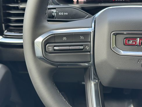 New 2025 GMC Canyon Elevation w/ Convenience Package image 32