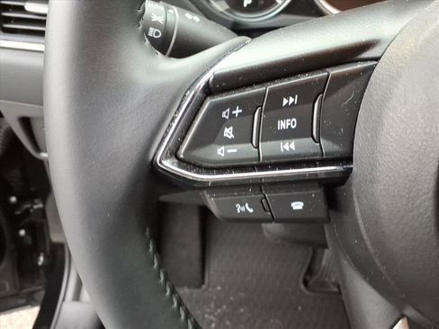 Certified 2025 MAZDA CX-5 AWD 2.5 S w/ Preferred Package image 19