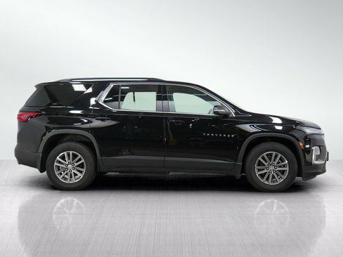Used 2023 Chevrolet Traverse LT AWD/4WD image 6