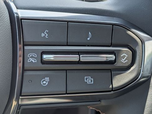 New 2026 GMC Acadia AT4 w/ Luxury Package AWD/4WD image 53