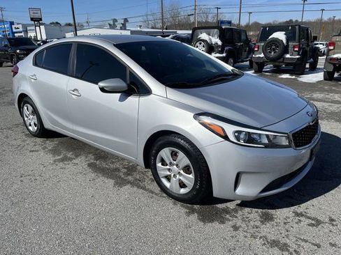Used 2018 Kia Forte LX w/ LX Popular Package FWD image 11