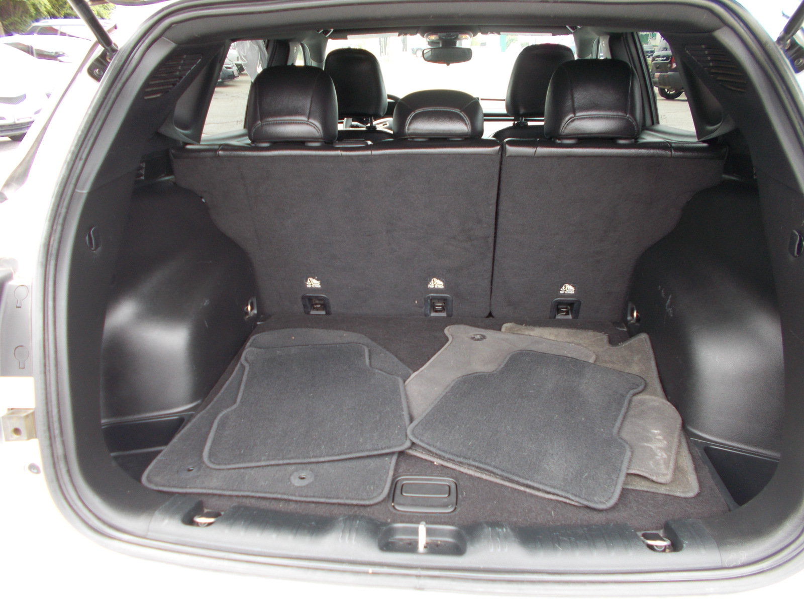 Used 2024 Jeep Compass Latitude AWD/4WD image 9