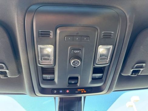 Used 2022 Chevrolet Tahoe Z71 AWD/4WD image 31