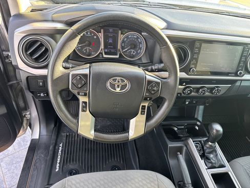 Used 2020 Toyota Tacoma SR5 image 12