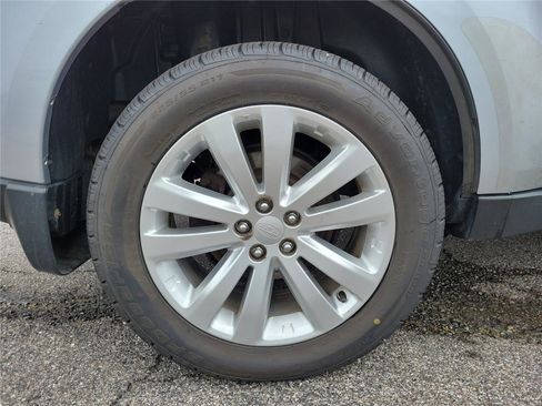 Used 2013 Subaru Forester 2.5X Limited AWD/4WD image 6
