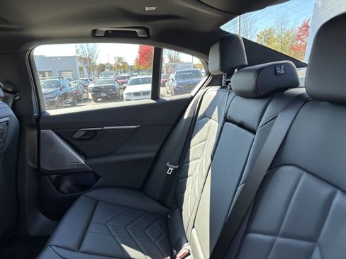 Certified 2026 BMW 530i w/ Premium Package RWD image 33