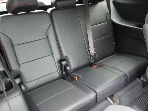 Used 2024 Chevrolet Traverse RS w/ LPO, Floor Liner Package image 27