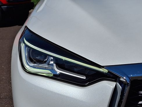 Certified 2023 INFINITI QX50 Luxe AWD/4WD image 9