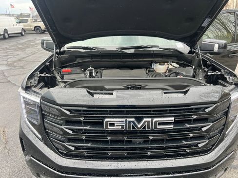 Used 2025 GMC Sierra 1500 Elevation w/ Elevation Premium Package image 26