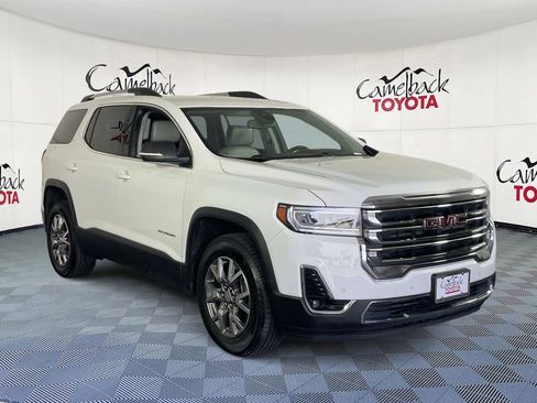 Used 2020 GMC Acadia SLT w/ Driver Alert Package II FWD image 3