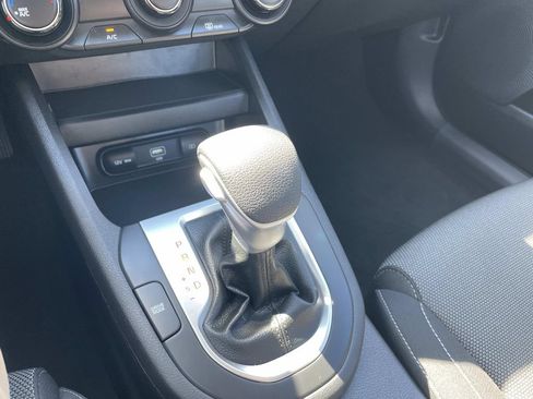 Used 2024 Kia Forte LXS FWD image 22