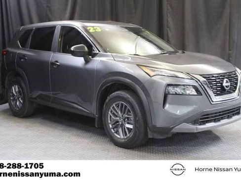 Used 2023 Nissan Rogue S image 1