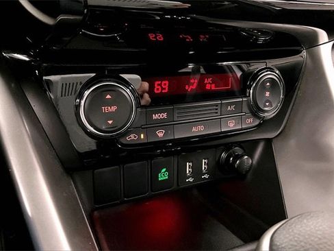 Used 2023 Mitsubishi Eclipse Cross SE image 27