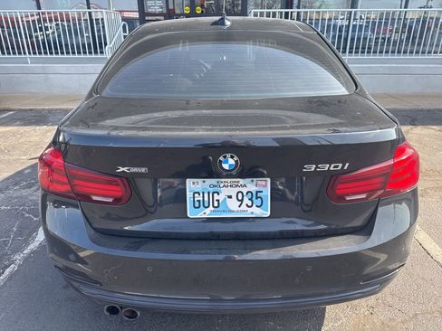 Used 2018 BMW 330i xDrive Sedan w/ Premium Package image 4