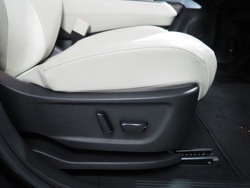 Used 2023 Nissan Ariya Empower+ image 62