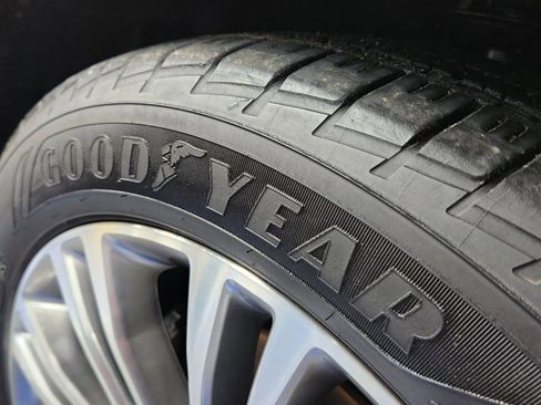 Used 2018 Lincoln MKX Reserve w/ Driver Assistance Package image 70