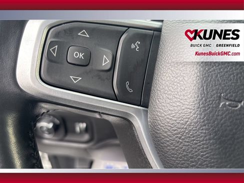 Used 2024 RAM 2500 Big Horn w/ Sport Appearance Package AWD/4WD image 26