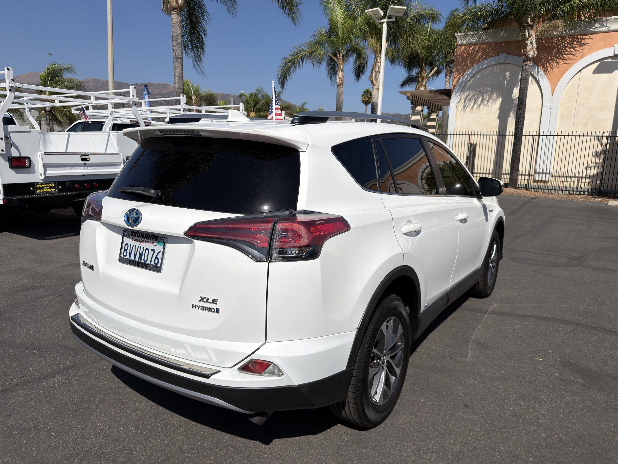 Used 2018 Toyota RAV4 XLE w/ Carpet Mat Package AWD/4WD image 8