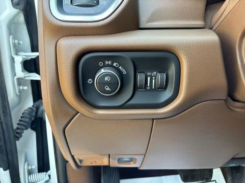 Used 2022 RAM 2500 Laramie w/ Rambox Utility Group AWD/4WD image 15