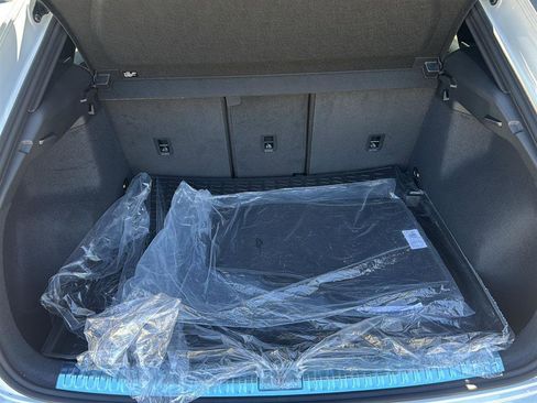 Used 2025 Audi Q3 2.0T Premium w/ Convenience Package image 16