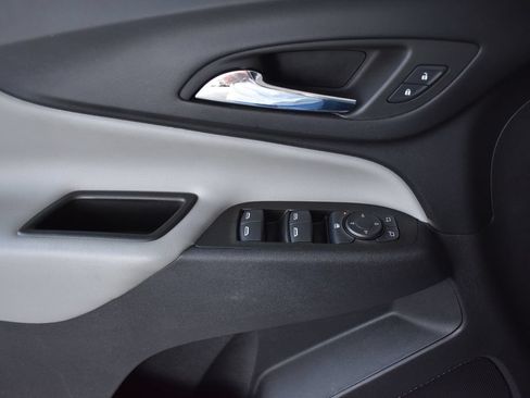 Used 2022 Chevrolet Equinox LT FWD image 20