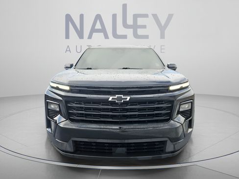 Used 2024 Chevrolet Traverse LT w/ Enhanced Driving Package FWD image 8